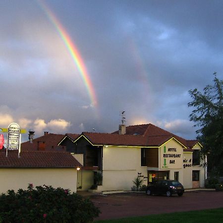 Le Relais D'Etagnac Hotel Bagian luar foto