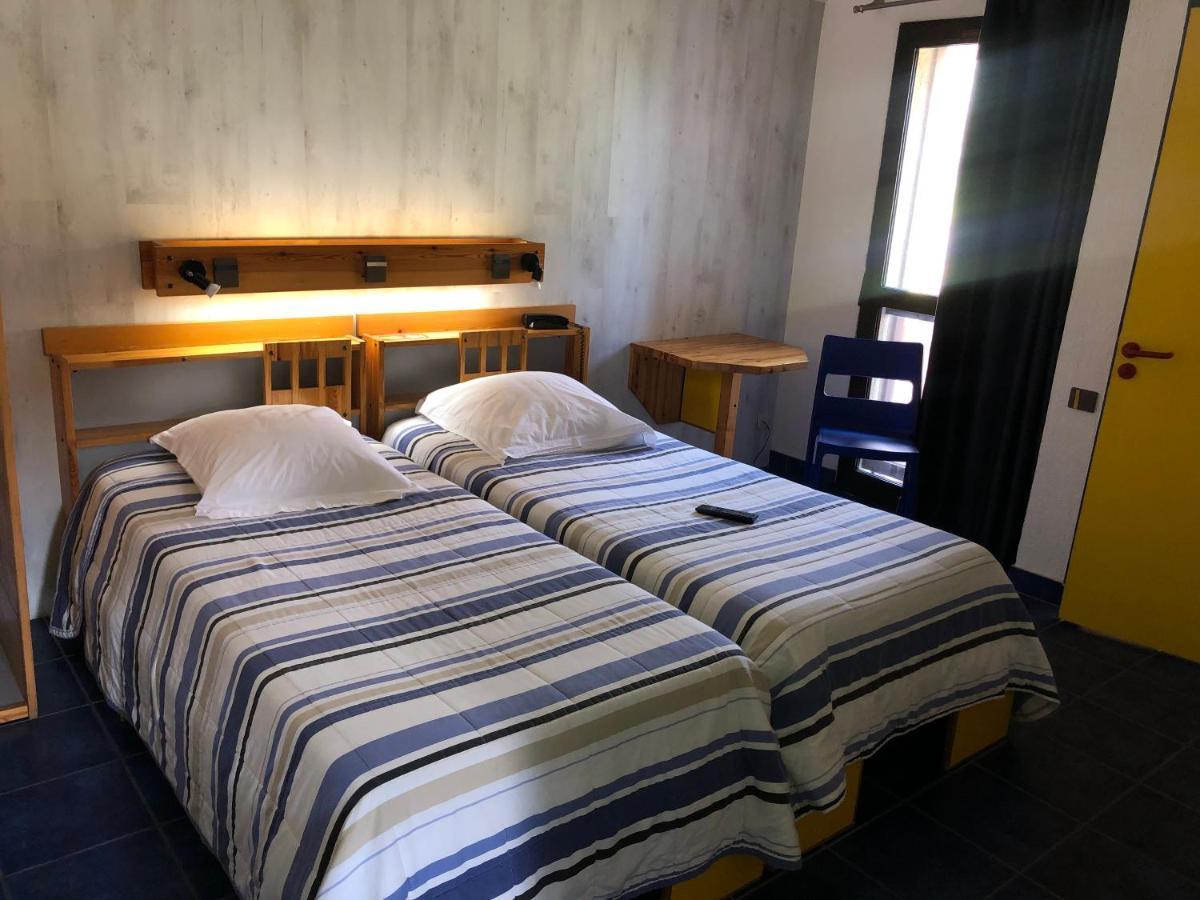 Le Relais D'Etagnac Hotel Bagian luar foto